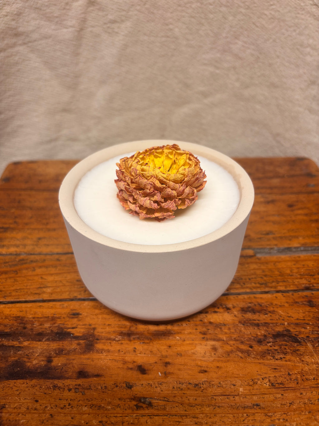 Wickless Candle 220g