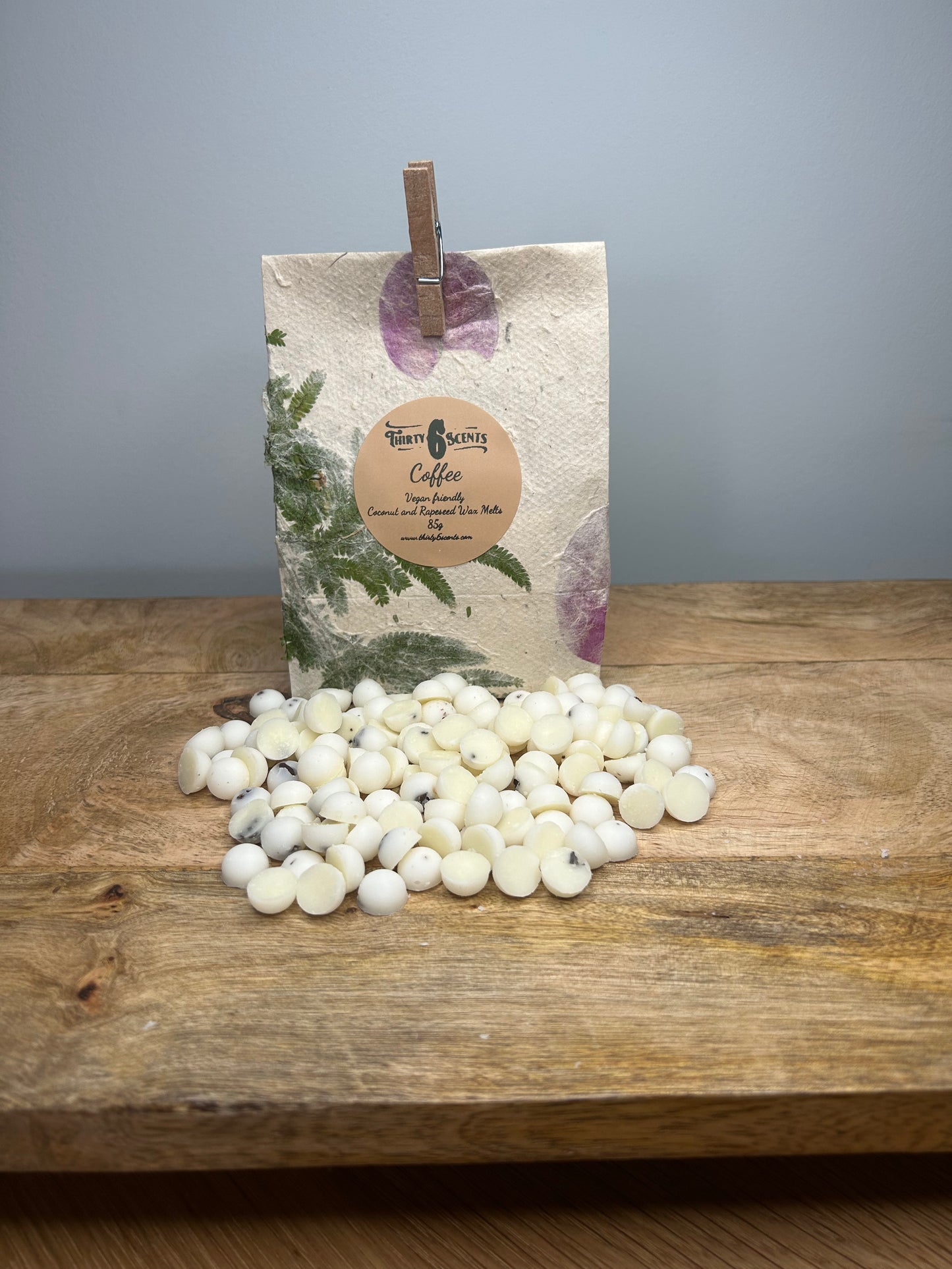 85g Botanical Wax Melt Pebbles