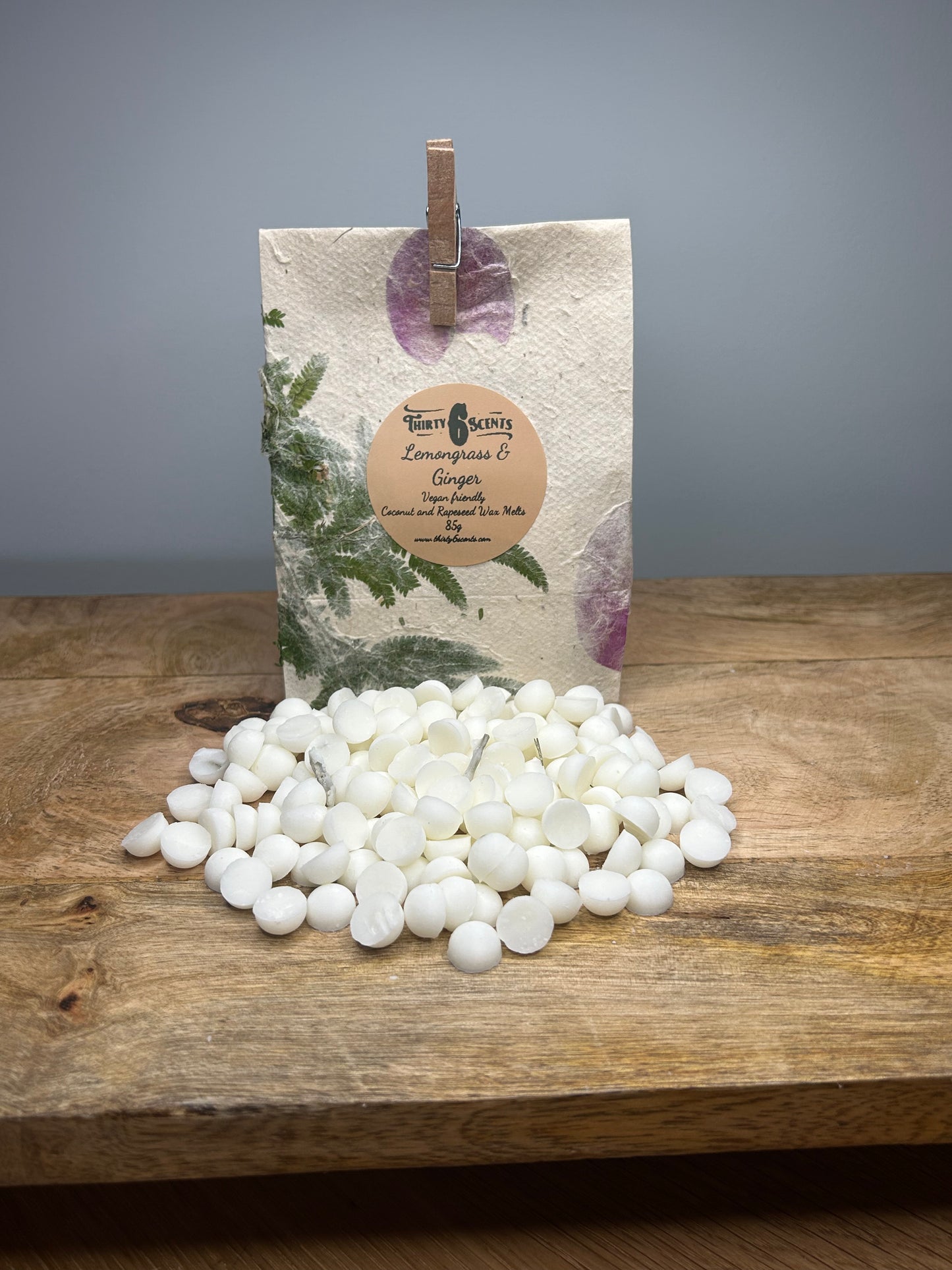 85g Botanical Wax Melt Pebbles